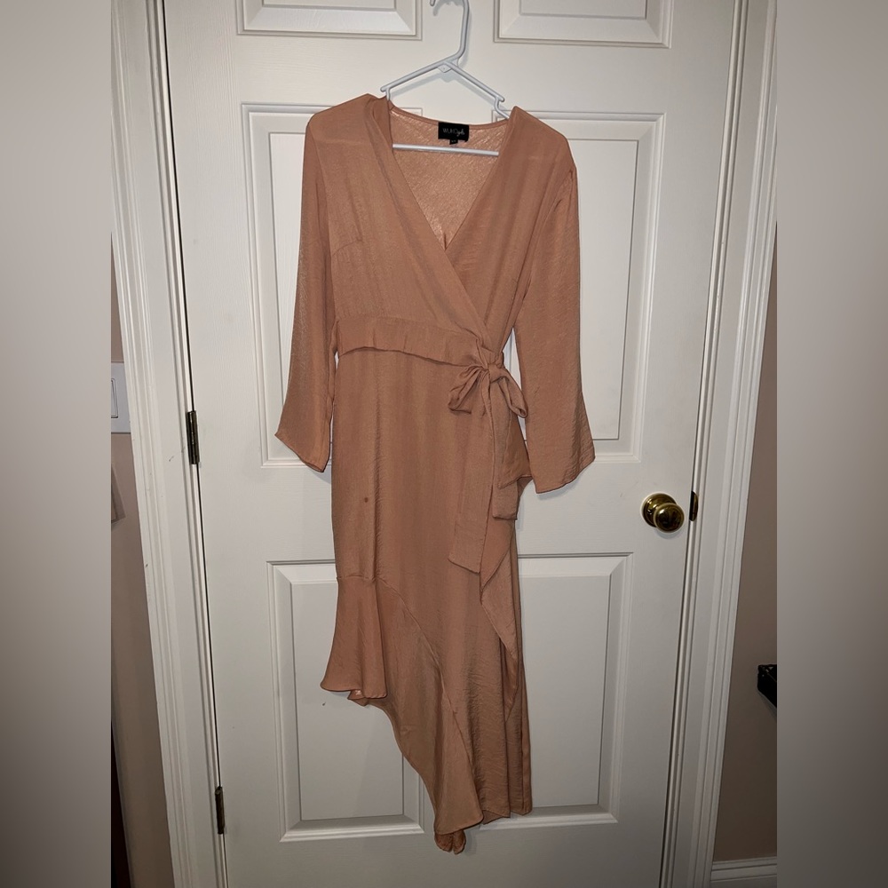 Wuko Gals High-Low Satin-Look Dress in Peach, Size XS/S